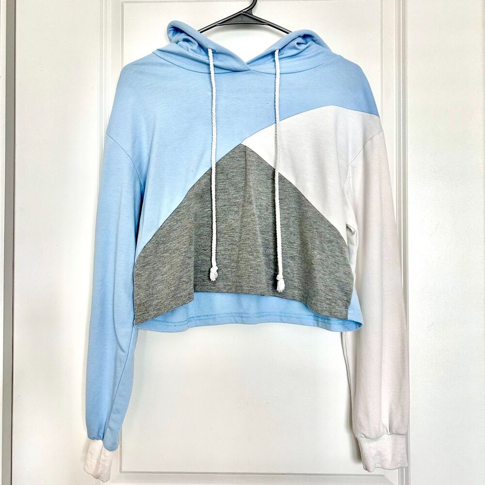 Amazon (S) 3-Tone Cropped Hoodie